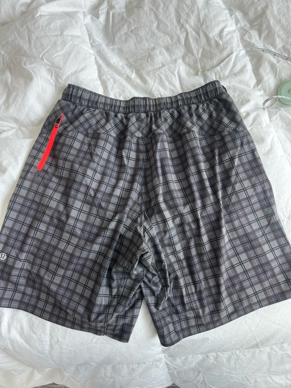 lululemon athletica Men's lined shirts size medium